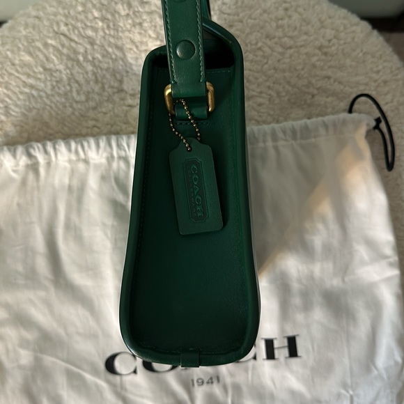 Coach Geometric Turnlock Bag - Picture 5 of 8